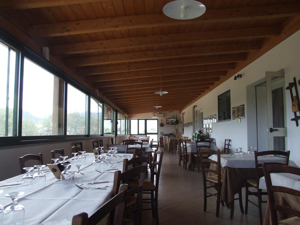 Agriturismo Locoe Ольена Экстерьер фото